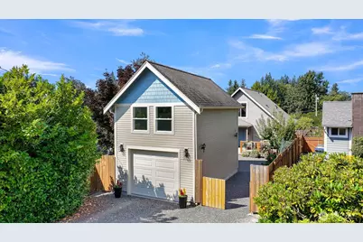 3813 Idaho, Bellingham, WA 98229 - Photo 2