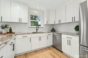 1115 Wildwood Blvd SW, Issaquah, WA 98027 - Photo 6