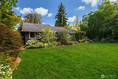 12617 NE 5th Street, Bellevue, WA 98005 - Photo 12