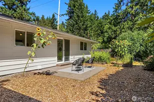 22005 78th Pl W, Edmonds, WA 98026 - Photo 24