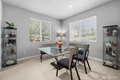 16901 Woodside Drive SE, Renton, WA 98058 - Photo 6