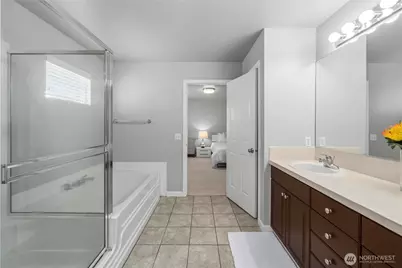 16901 Woodside Drive SE, Renton, WA 98058 - Photo 12