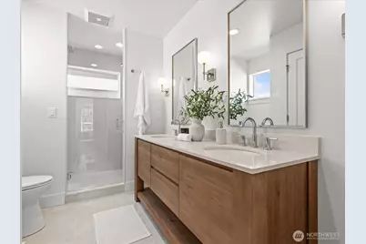 4326 Woodlawn Avenue N #B, Seattle, WA 98103 - Photo 18