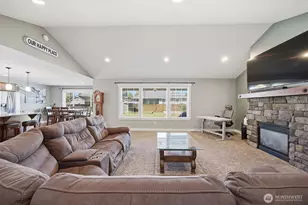 803 Mapleridge Dr, Everson, WA 98247 - Photo 4