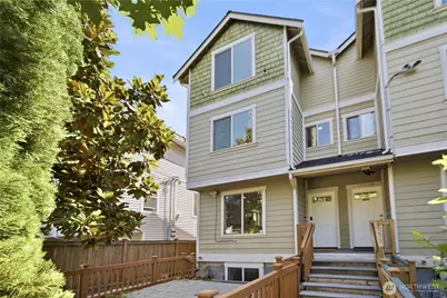 12316 33rd Avenue NE #C, Seattle, WA 98125 - Photo 2