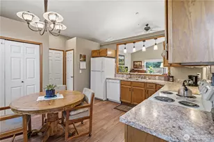 12 S Charles St, Wenatchee, WA 98801 - Photo 8