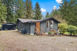 11132 Country Club Dr, Anderson Island, WA 98303 - Photo 2