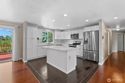 1665 Monroe Court SE, Renton, WA 98058 - Photo 6