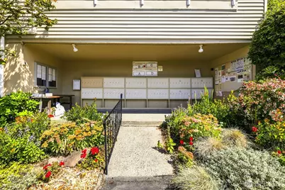 10203 47th Avenue SW #B8, Seattle, WA 98146 - Photo 26