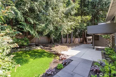 2202 Sahalee Drive E, Sammamish, WA 98074 - Photo 30