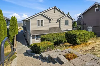 1939 I Street #B, Tacoma, WA 98405 - Photo 1