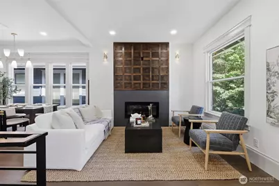1721 3rd Avenue N, Seattle, WA 98109 - Photo 4