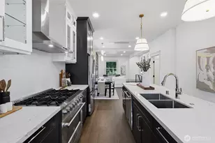 1721 3rd Ave N, Seattle, WA 98109 - Photo 20