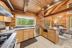 22005 SE 28th St, Sammamish, WA 98075 - Photo 16