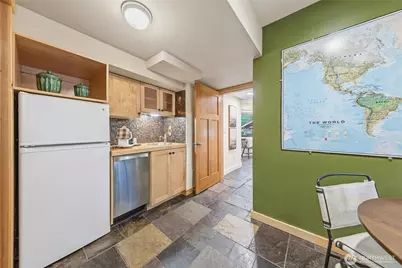 22005 SE 28th Street, Sammamish, WA 98075 - Photo 26