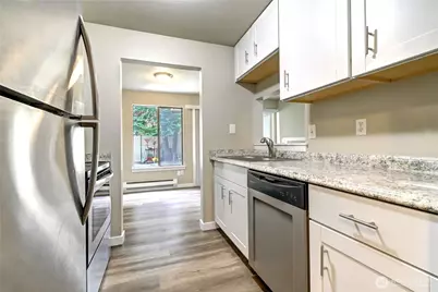 1102 8th Street NE #6, Auburn, WA 98002 - Photo 4