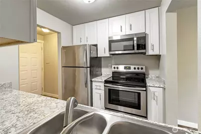 1102 8th Street NE #6, Auburn, WA 98002 - Photo 6