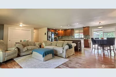 2301 NE 10th Street, Renton, WA 98056 - Photo 6