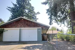 2301 NE 10th St, Renton, WA 98056 - Photo 1