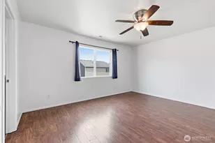 11011 180th Ave Ct E, Bonney Lake, WA 98391 - Photo 12