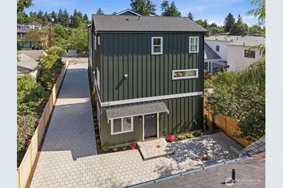 8815 Densmore Avenue N #B, Seattle, WA 98103 - Photo 2