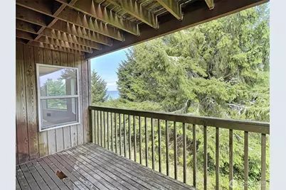 206 Sunrise Avenue SE, Ocean Shores, WA 98569 - Photo 10