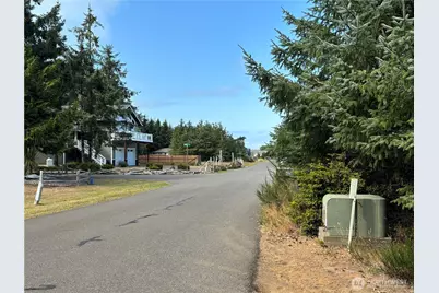 206 Sunrise Avenue SE, Ocean Shores, WA 98569 - Photo 20