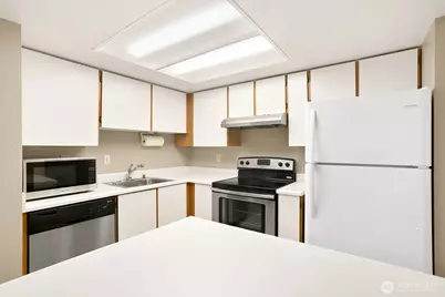 4106 Factoria Boulevard SE #213, Bellevue, WA 98006 - Photo 8