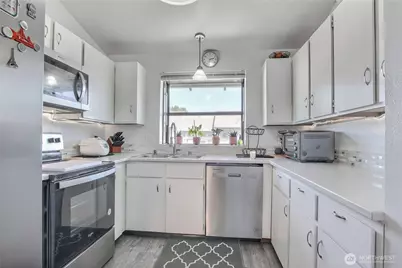 1313 W James Street #2, Kent, WA 98032 - Photo 8
