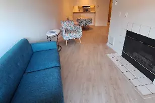 530 Melrose Ave E, Seattle, WA 98102 - Photo 8