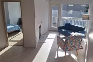 530 Melrose Ave E, Seattle, WA 98102 - Photo 2