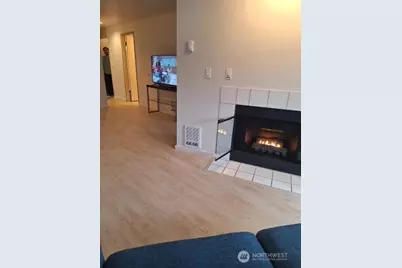 530 Melrose Avenue E #705, Seattle, WA 98102 - Photo 32