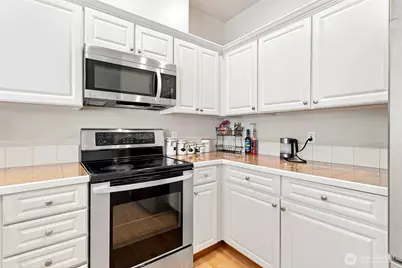 10700 SE 260th Street #H102, Kent, WA 98030 - Photo 14