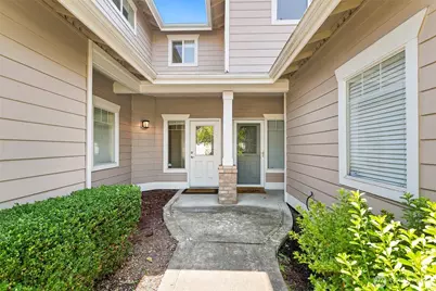 10700 SE 260th Street #H102, Kent, WA 98030 - Photo 2