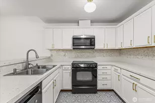 973 NE Ingram St, Issaquah, WA 98029 - Photo 6