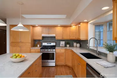 6404 Warren Street, Anacortes, WA 98221 - Photo 10
