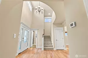 1131 236th Pl NE, Sammamish, WA 98074 - Photo 2