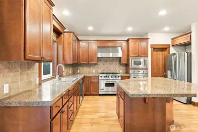 1131 236th Place NE, Sammamish, WA 98074 - Photo 8