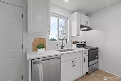 4032 B S Puget Sound Avenue #2, Tacoma, WA 98409 - Photo 6