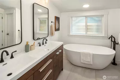 7755 35th Avenue NE, Seattle, WA 98115 - Photo 24