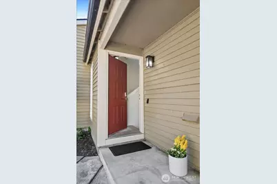 11411 102nd Court NE, Kirkland, WA 98033 - Photo 2
