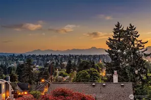 332 NE Elk Pl, Seattle, WA 98115 - Photo 32