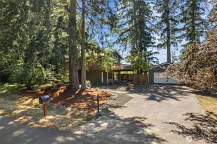 131 E Channel Dr, Allyn, WA 98524 - Photo 2