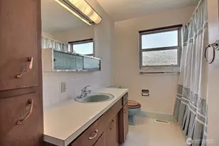 326 Renton Ave S, Renton, WA 98057 - Photo 18