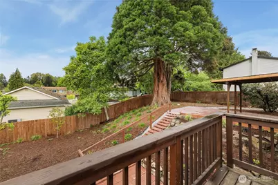 11212 NE 145th Street, Kirkland, WA 98034 - Photo 12