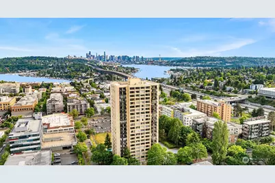 4540 8th Avenue NE #1002, Seattle, WA 98105 - Photo 24