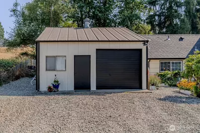 23425 SE 440th Street, Enumclaw, WA 98022 - Photo 2