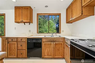 18515 NE 143rd Pl, Woodinville, WA 98072 - Photo 14