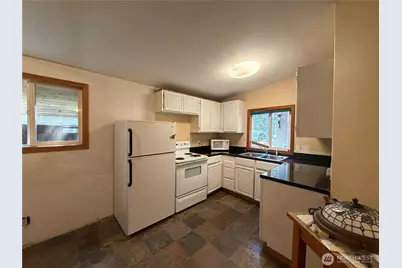 42062 Cedar Street, Concrete, WA 98237 - Photo 10