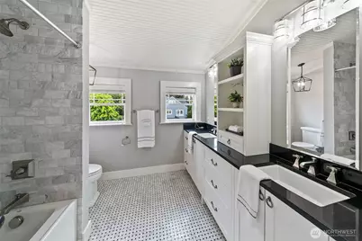 5761 35th Avenue NE, Seattle, WA 98105 - Photo 28